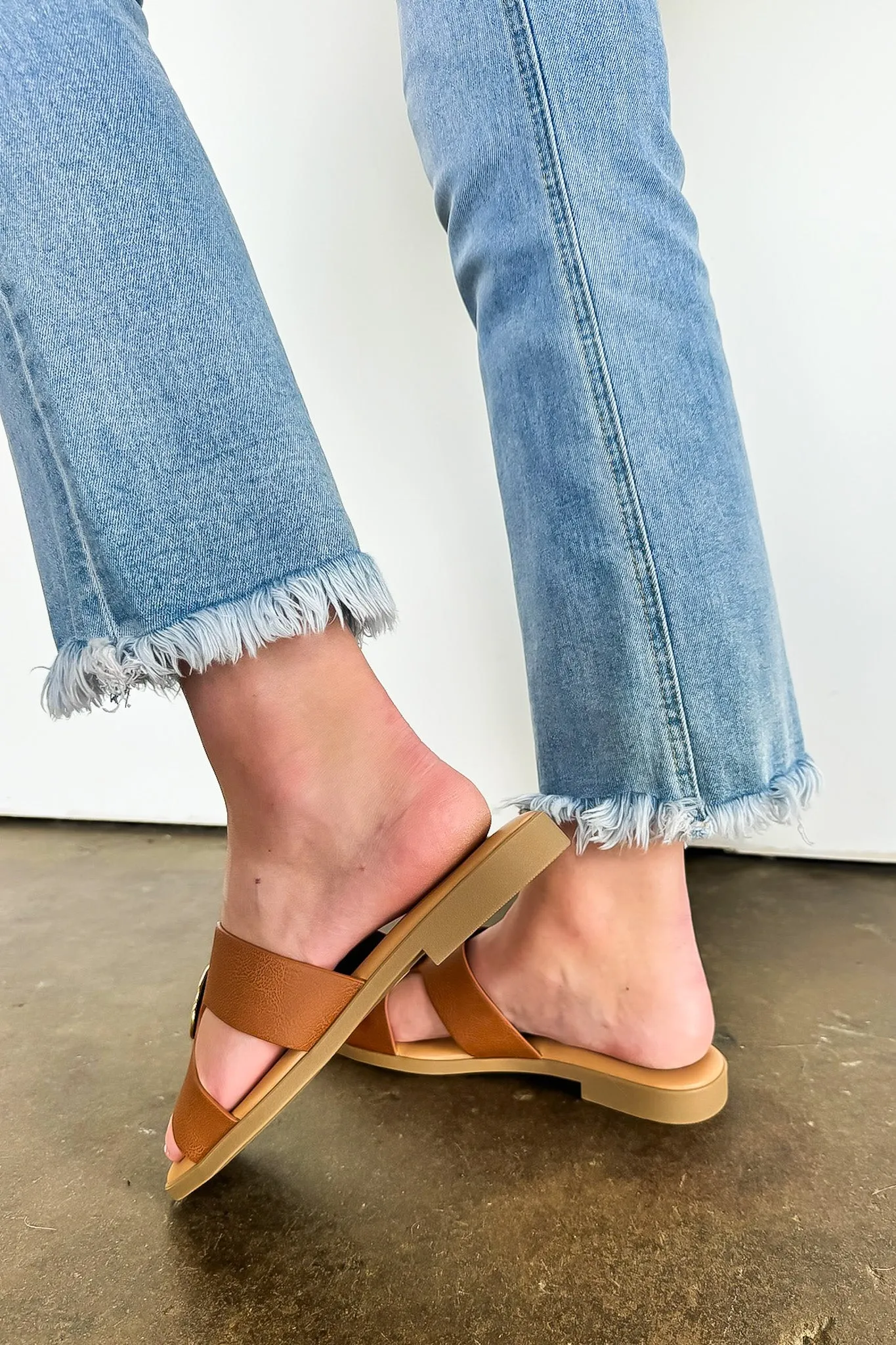 Aelin Coin Cutout Sandal