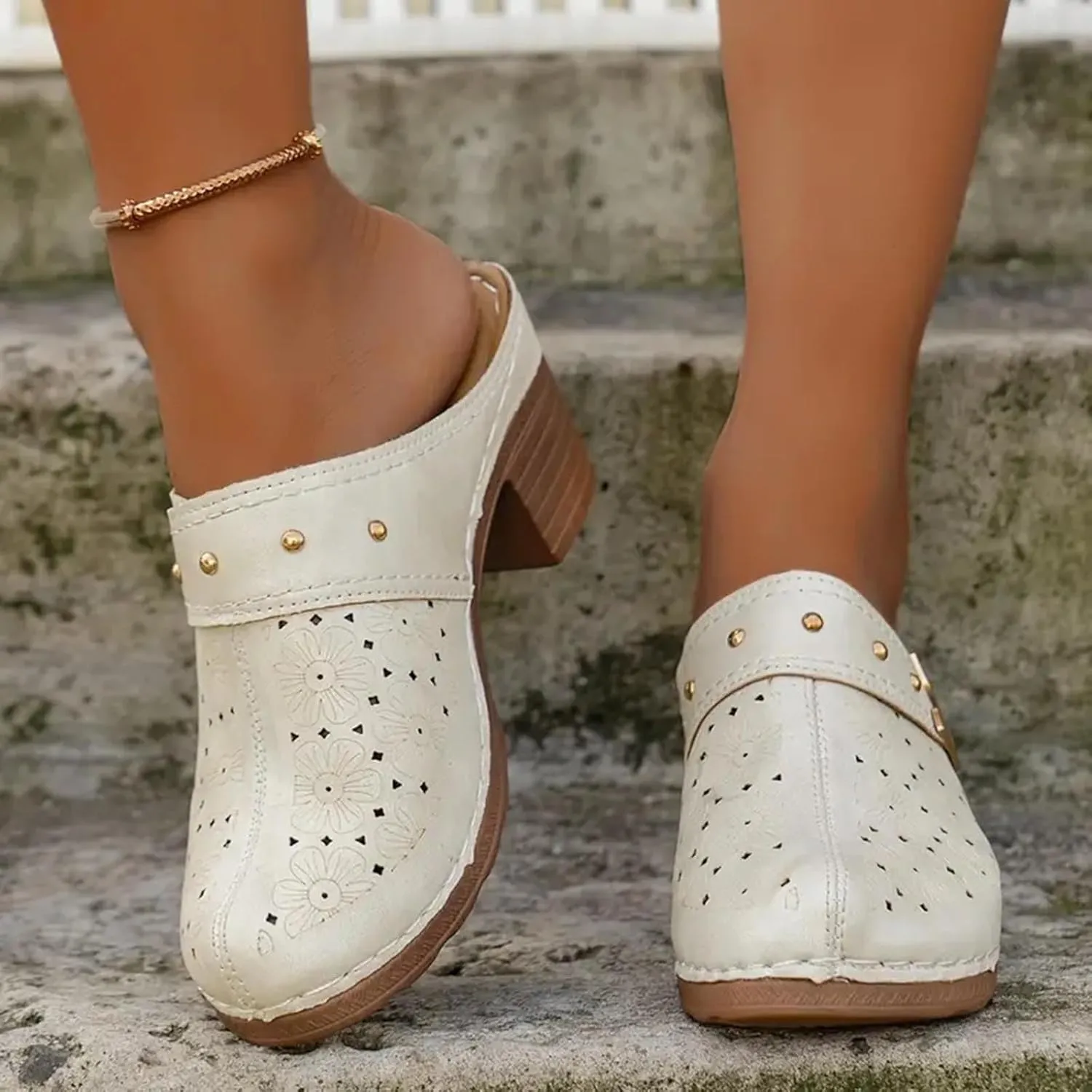 Bohemian and Comfortable Ladies Shoes with Medium Length Heel Outdoor Shoes Stylish Step Women's Sandals Stylish Wedges