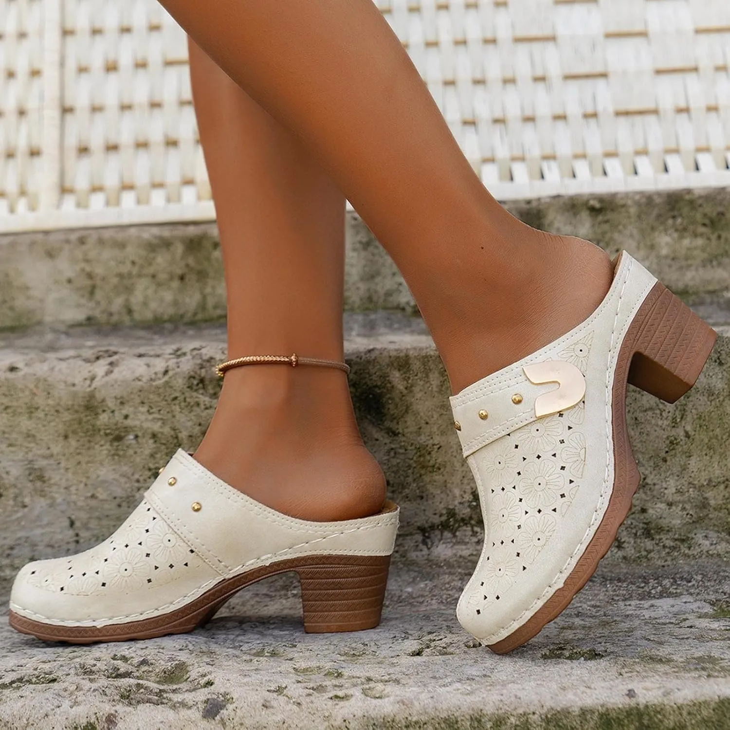 Bohemian and Comfortable Ladies Shoes with Medium Length Heel Outdoor Shoes Stylish Step Women's Sandals Stylish Wedges