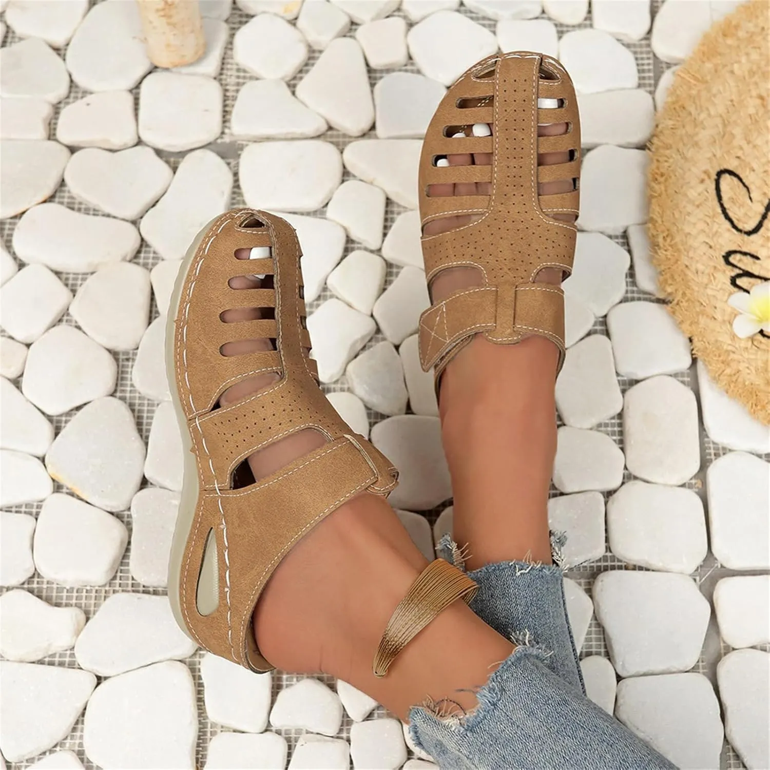 Closed Toe Sandals Women Wide Width Breathable Anti-Slip Orthopedic Sandals with Arch Support Hollow Out Platform Gladiator Buckle Strap Beach Shoes