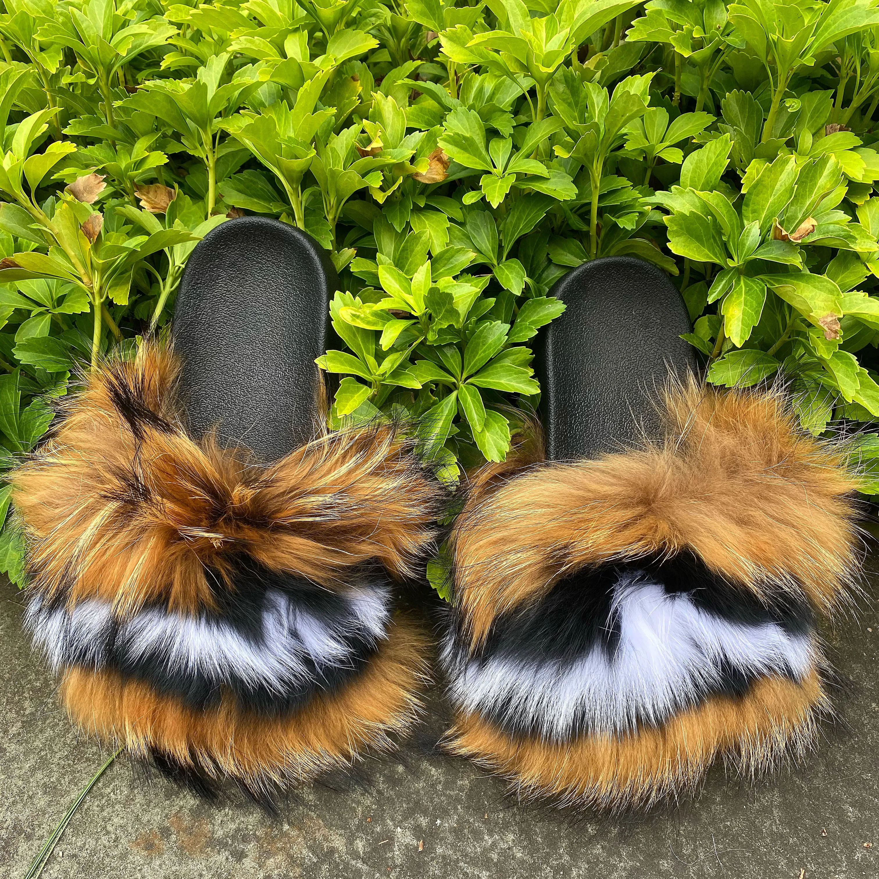 Foxy Furr Slides