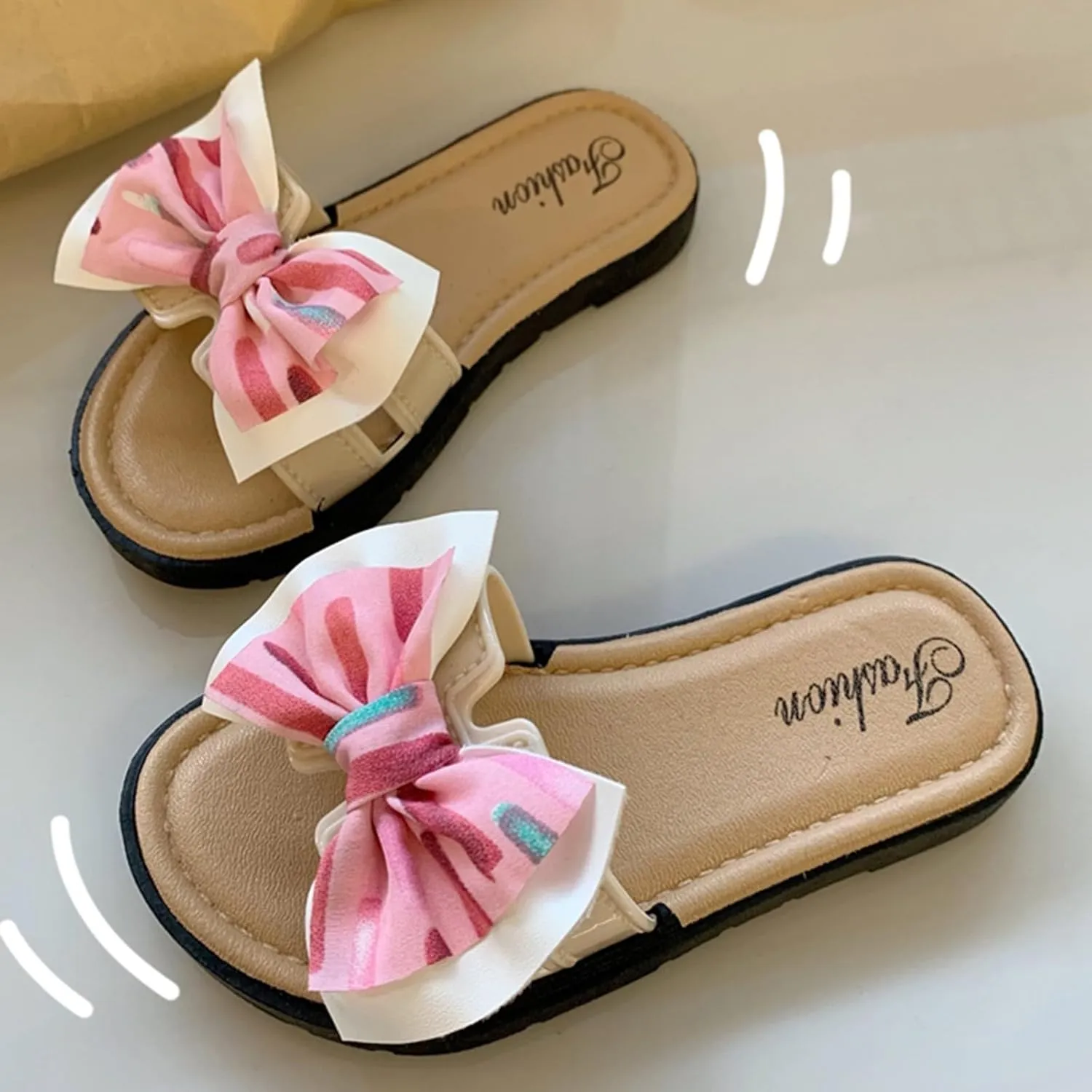 Girls Sandals for Big Kid Children Slippers Fashionable And Versatile Exaggerated Butterfly Sweet Soft Bottom Beach Slippers