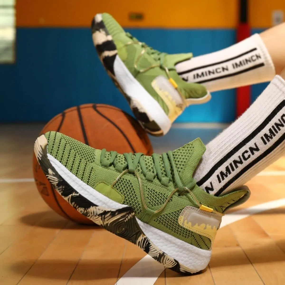 Men's Basketball Shoes with Fly Woven Mesh Breathable Straps Durable Sports Training Boots