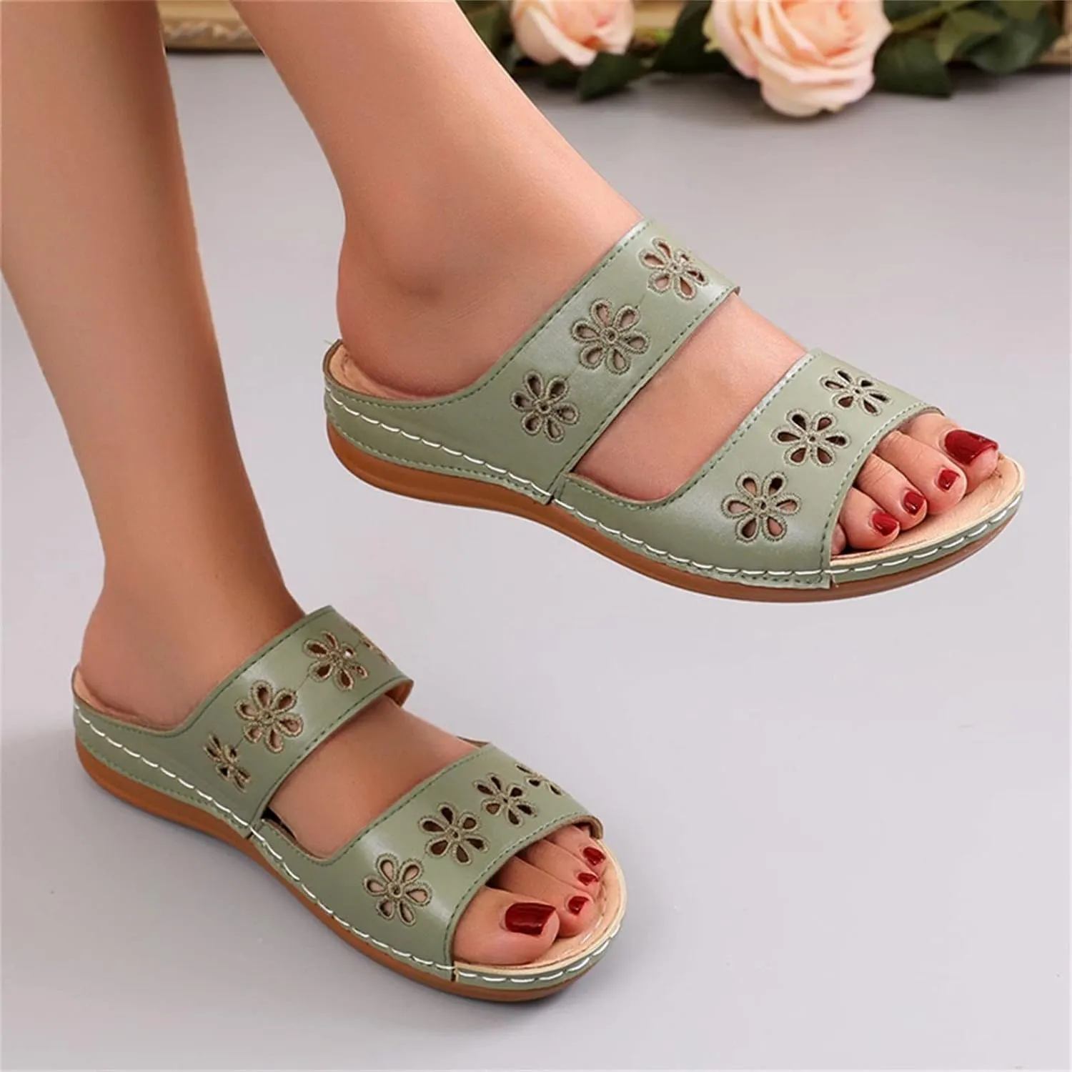 Orthopedic Summer Slides for Women with Arch Support Comfortable Walking Shoes Lightweight Adjustable Straps Beach Casual Outdoor Recovery Sandals