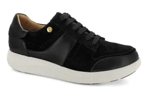 Strive Stellar Black Sneakers