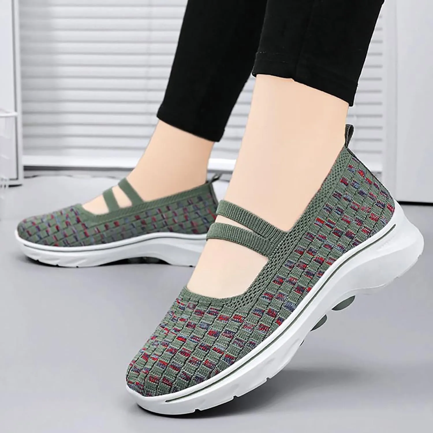 Women's Shoes Sneakers Lightweiht Breathable Mesh Soft Sole Sport Shoes Comfort Casual Non Slip Walking Workout Shoes