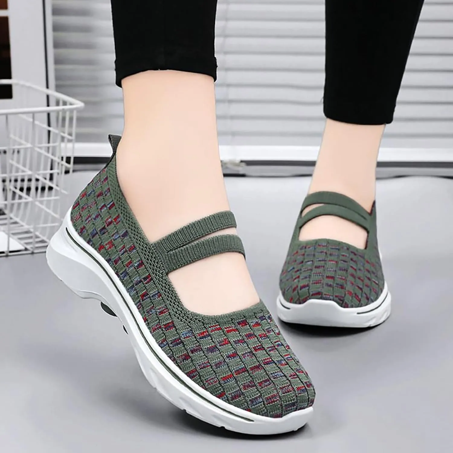 Women's Shoes Sneakers Lightweiht Breathable Mesh Soft Sole Sport Shoes Comfort Casual Non Slip Walking Workout Shoes